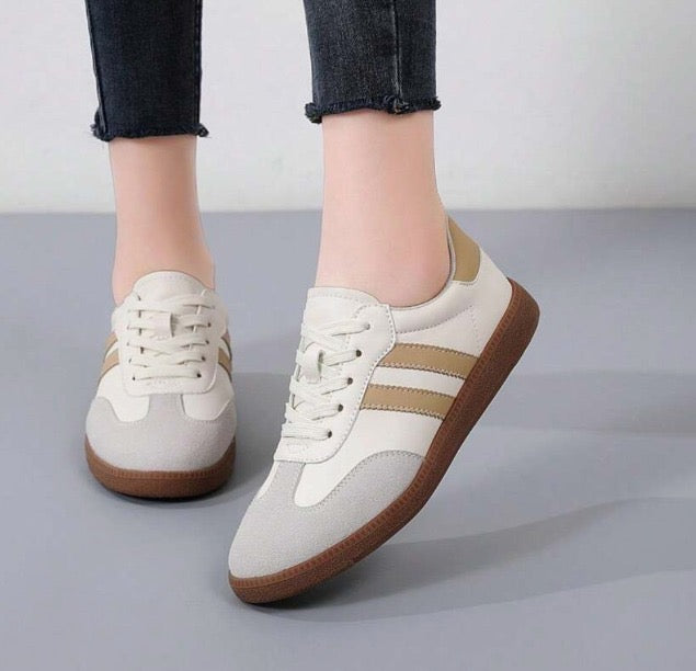 DEPORTIVO MINIMALISTA ROYAL