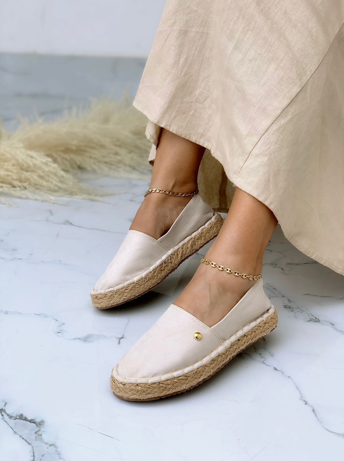 ESPADILLA COMFORT CHIC: Cómodo y Elegante