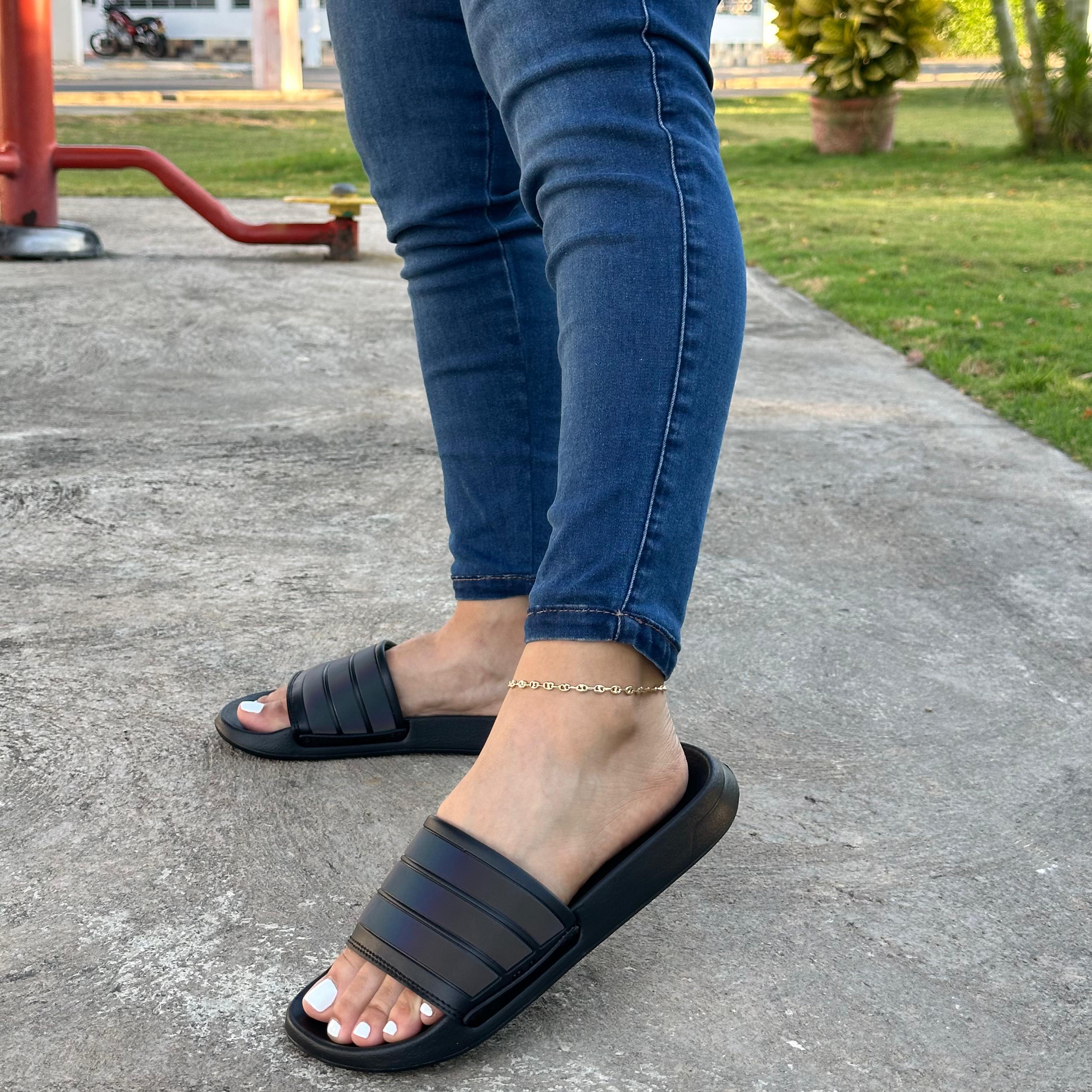CHANCLAS UNISEX + OBSEQUIO